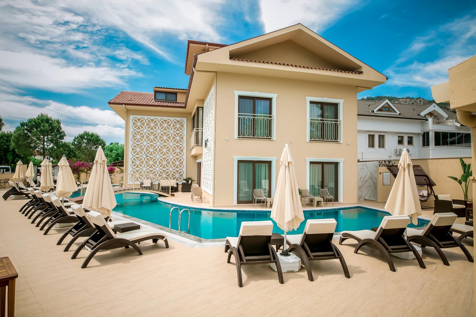 Dna Hotel Dalyan — 2